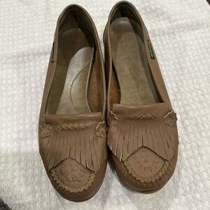 MUSHROOM MOCCASIN LOAFERS